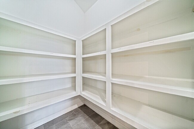 Building Photo - 3922 Pennine Way