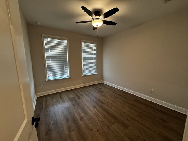 Building Photo - Home for Rent