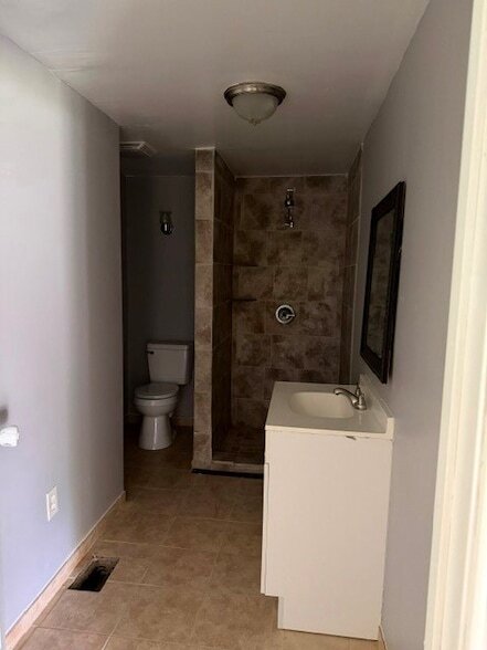 Building Photo - 4915 Apache Ln
