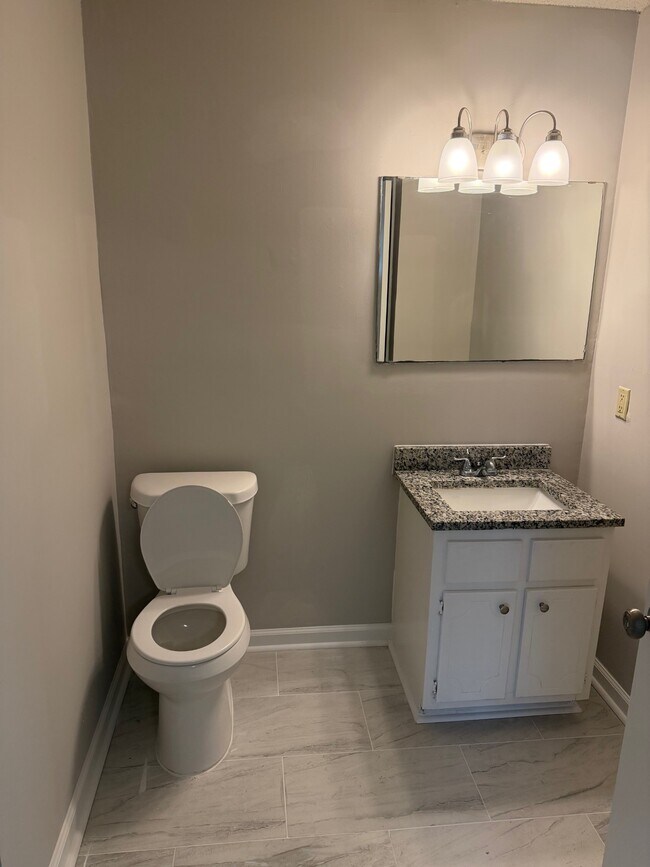 Building Photo - 505 S Main Ext