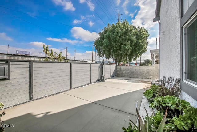 Building Photo - 3116 Casitas Ave