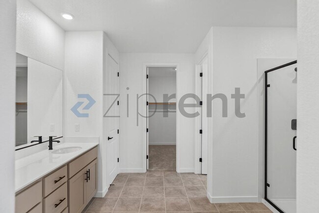 Building Photo - 3284 Oak Trl Dr