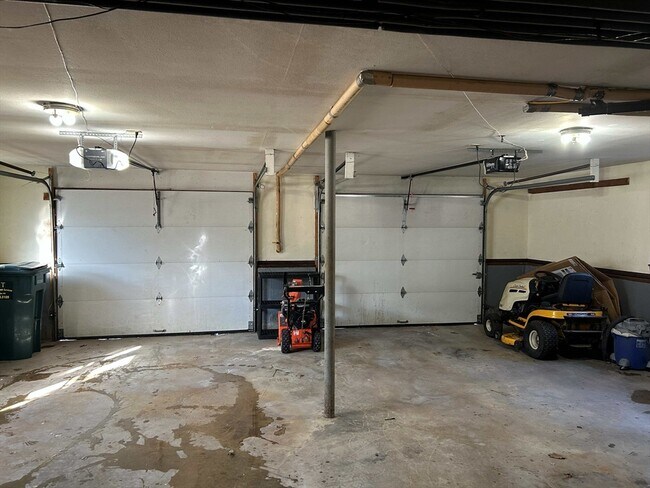 Building Photo - 23 Hospital Rd