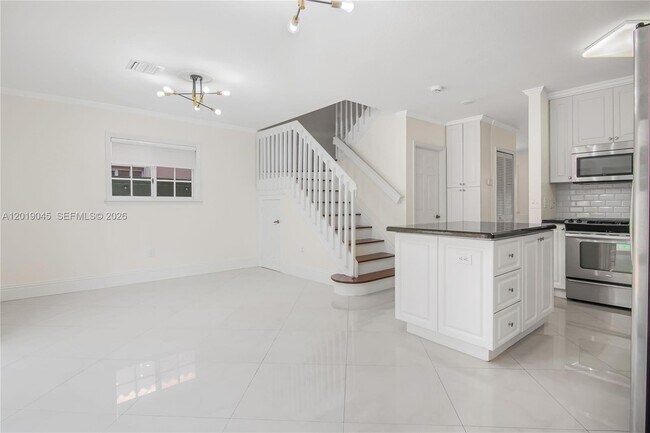 Building Photo - 7773 SW 94th Ln
