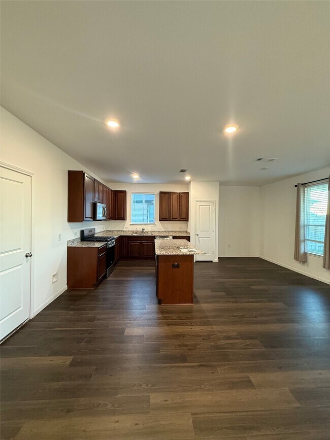 Building Photo - 17907 Baleage Ln