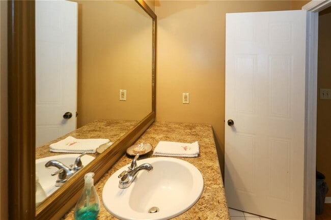 Building Photo - 402 Olde Mill Ln