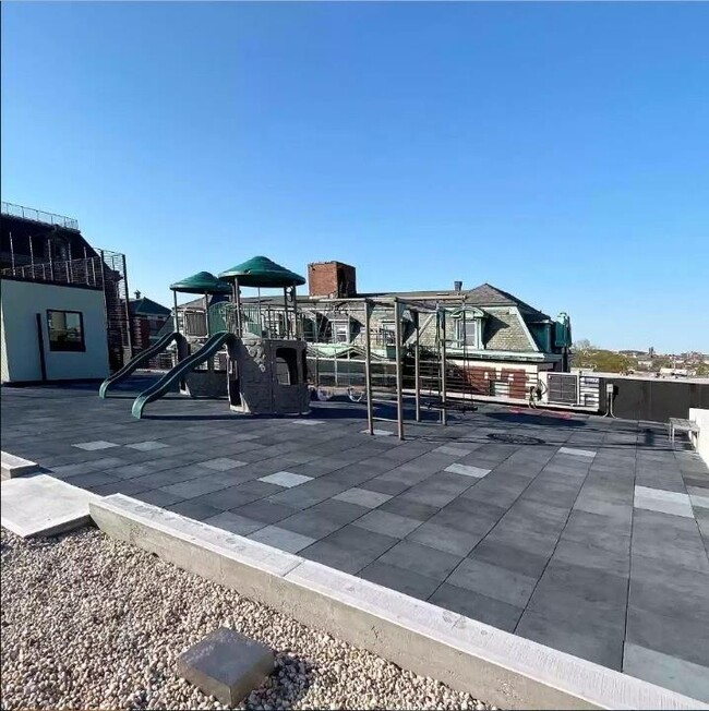 Building Photo - 1238 63rd St