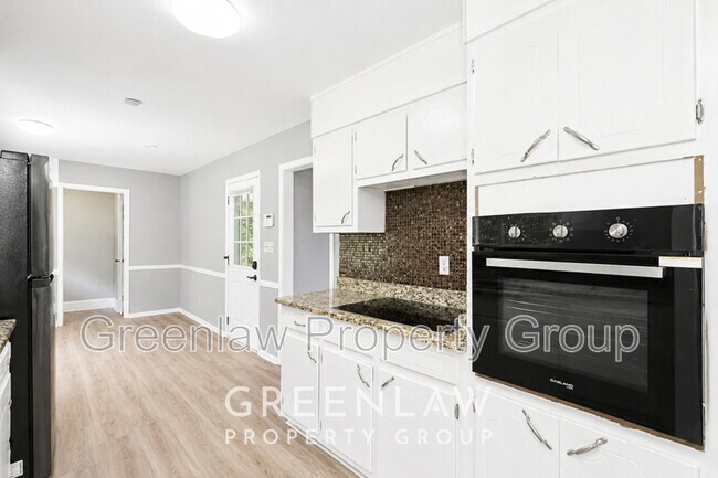 Building Photo - 3605 Flat Shoals Rd