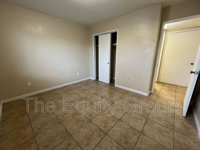 Building Photo - 93 N E St