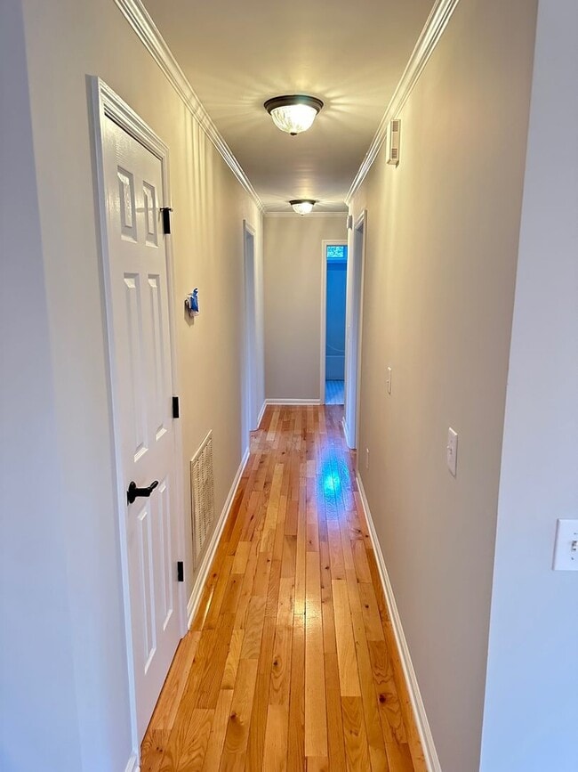 Building Photo - Beautiful Home off Timothy Available