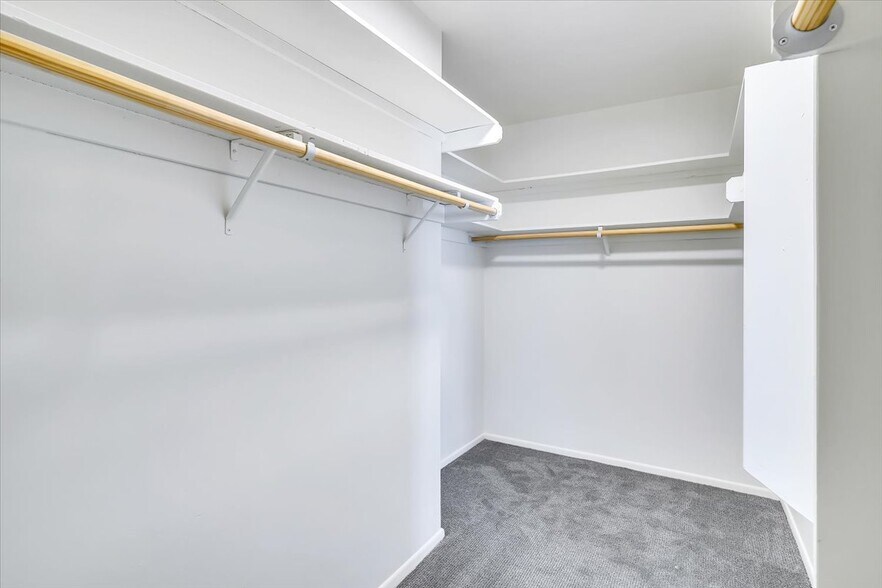 Building Photo - 1023 21st St