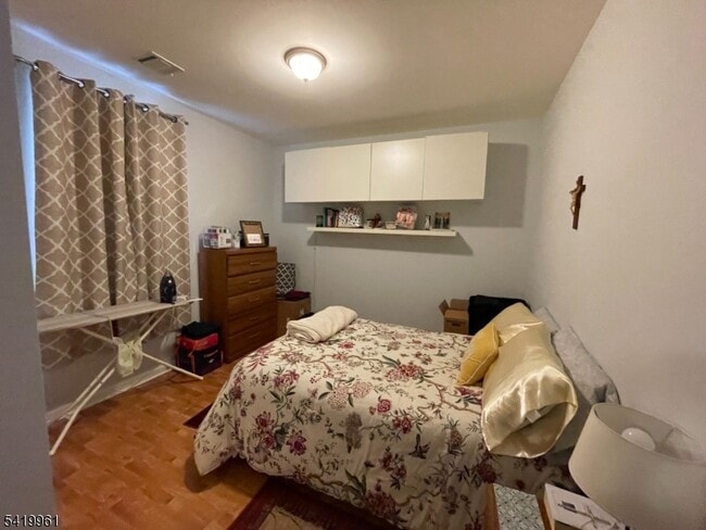 Building Photo - 72 Highland Ave