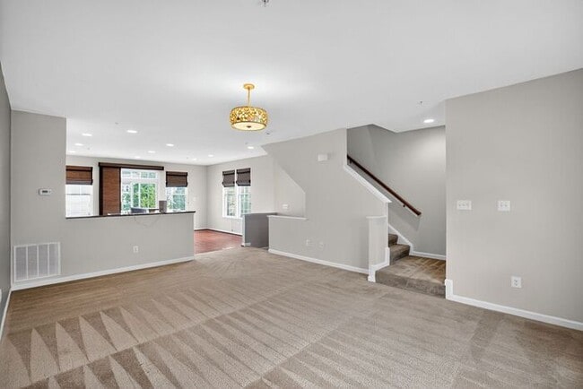 Building Photo - 43527 Wild Iris St