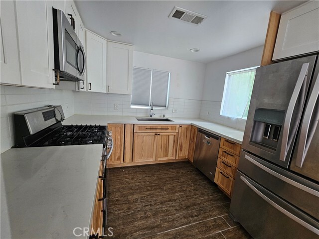 Building Photo - 3844 Portola Ave