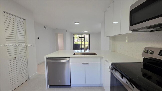 Building Photo - 10161 W Sunrise Blvd