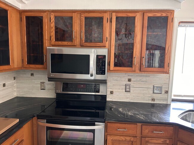 Building Photo - 234 Cedar Grove Dr