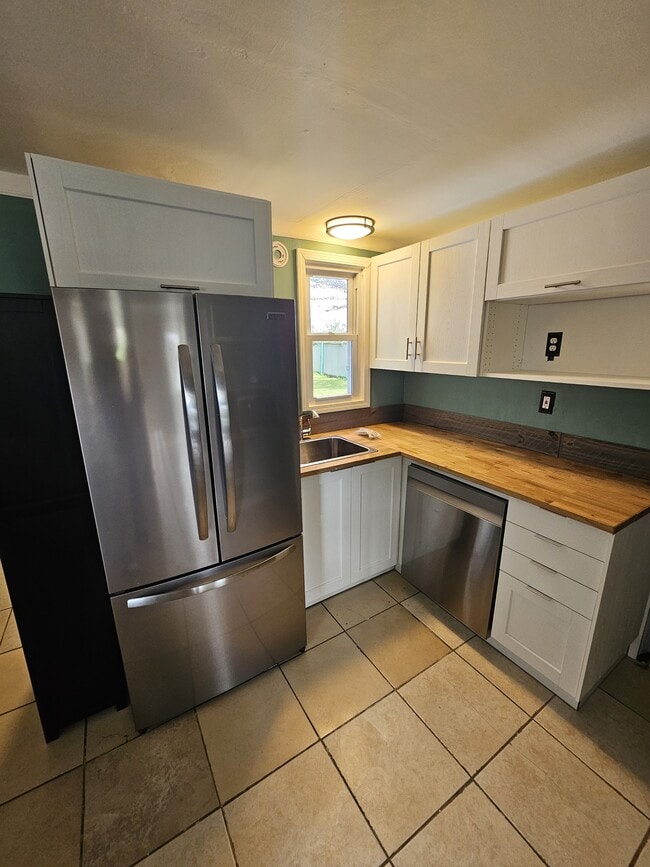 Building Photo - 1361 Glen Moore Cir