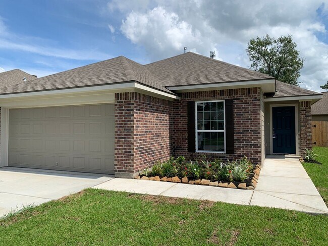 Primary Photo - COMING SOON.... LIKE NEW - 3 Bedroom, 2 Ba...