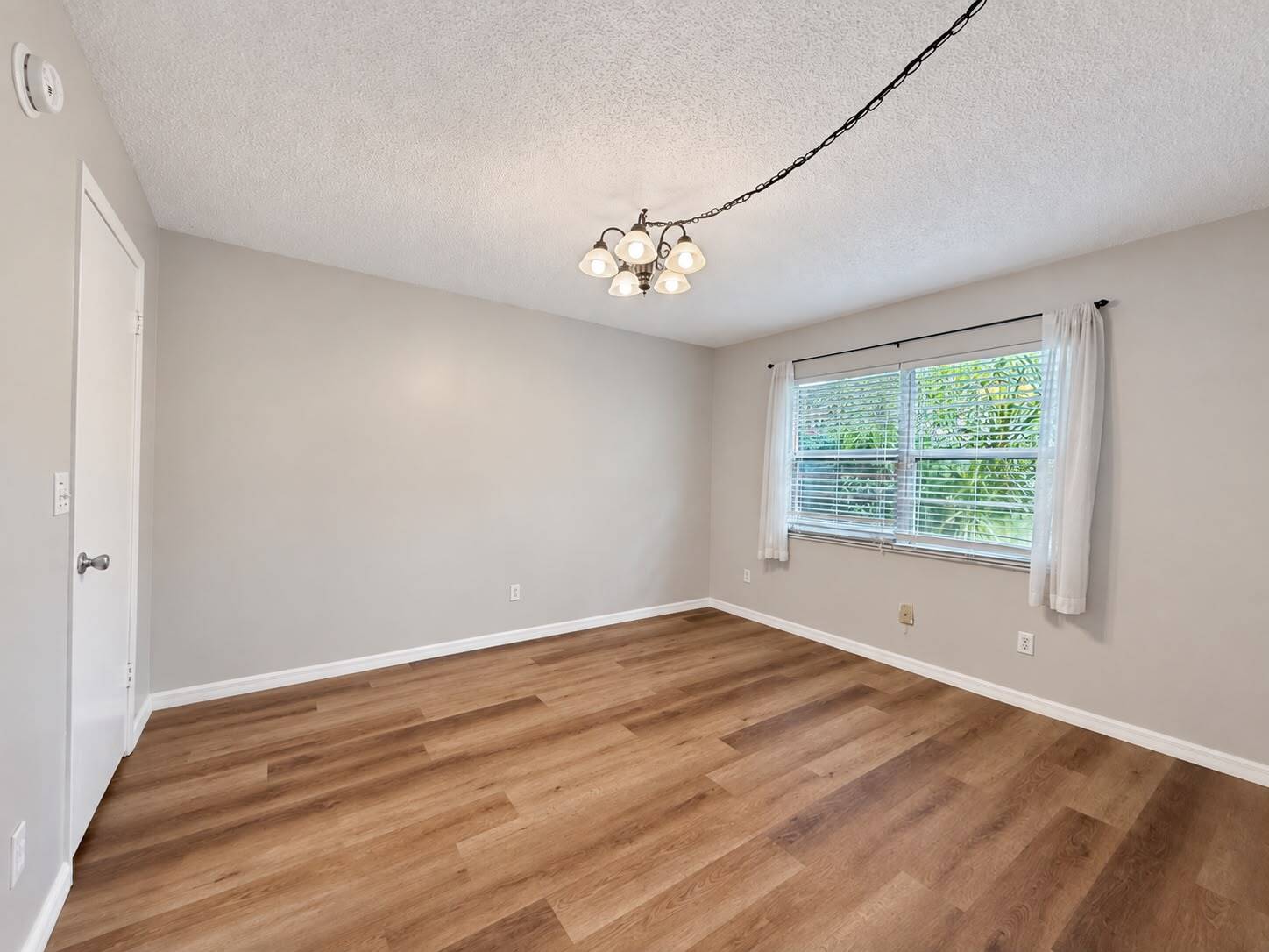 Building Photo - 6380 Bonnie Bay Cir N