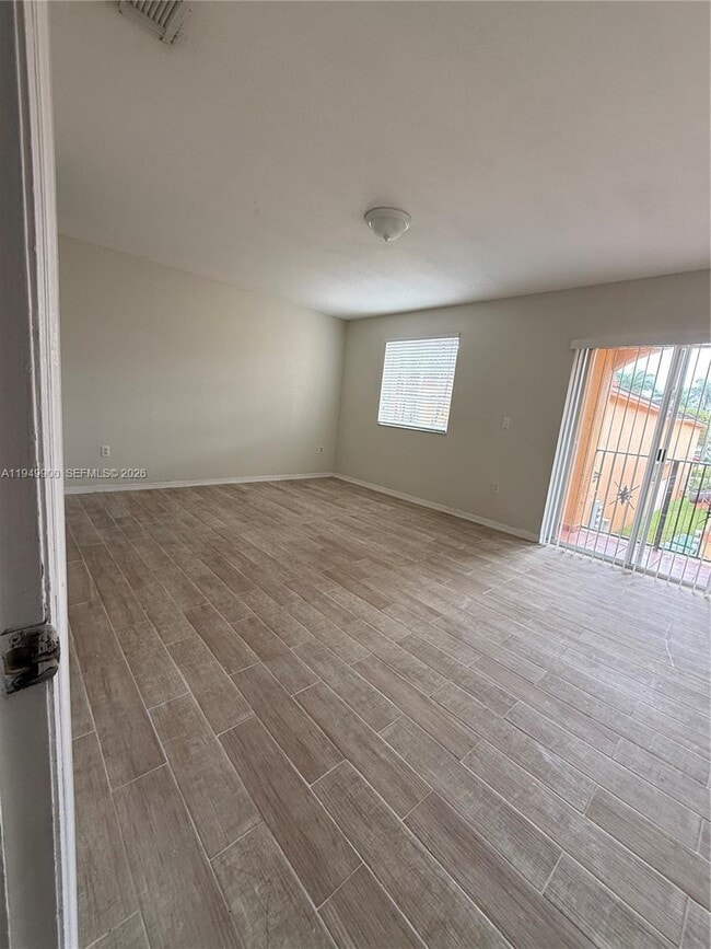 Building Photo - 10644 NW 87th Ct