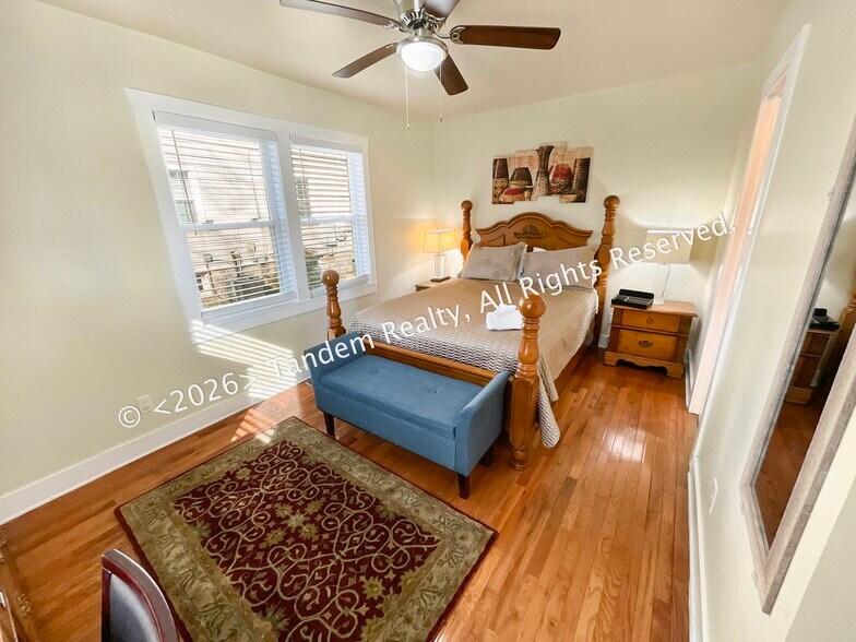 Building Photo - 2807 Vaulx Ln