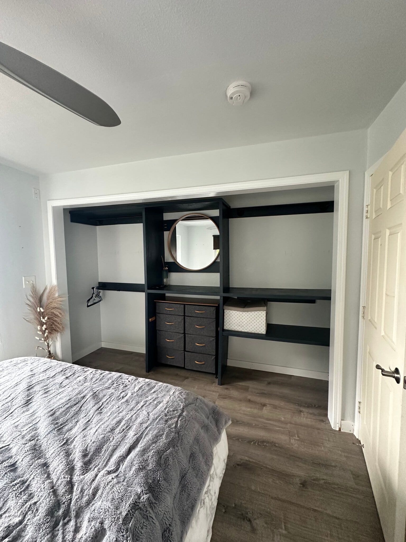 Building Photo - 1574 Wailele St