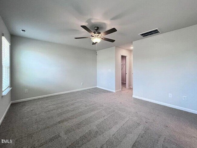 Building Photo - 136 Kobus Ct