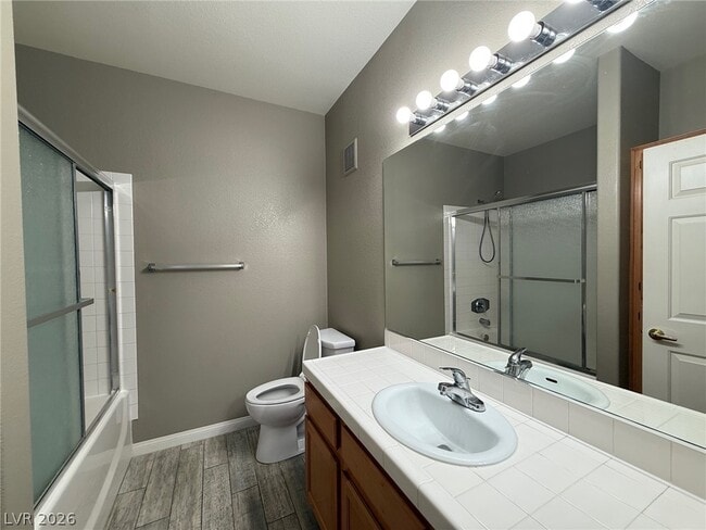 Building Photo - 2113 Echo Bay St