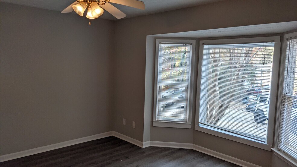 Building Photo - 5507 Estates Ct