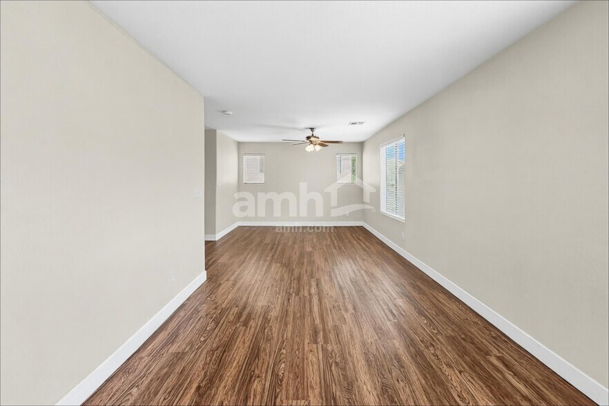Building Photo - 9438 Havasu Canyon Ave