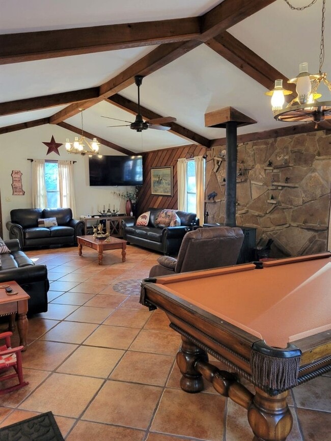 Building Photo - 308-310 Brady Canyon Rd