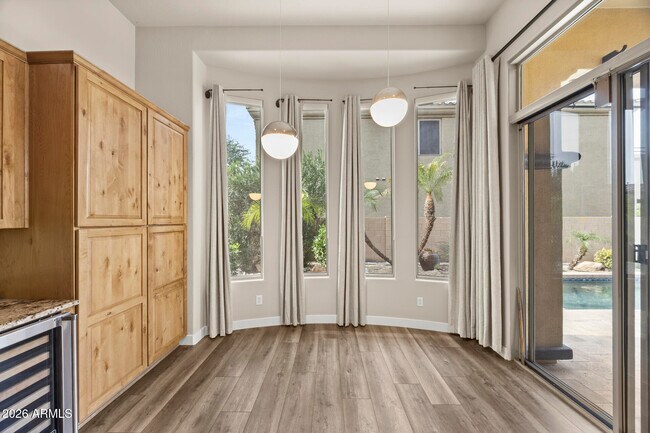 Building Photo - 3653 E Sands Dr