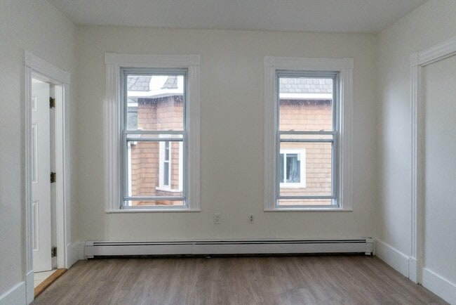 Building Photo - 22 Ashford St