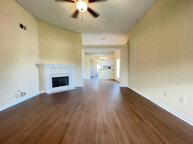 Building Photo - Kaitlyn Ridge