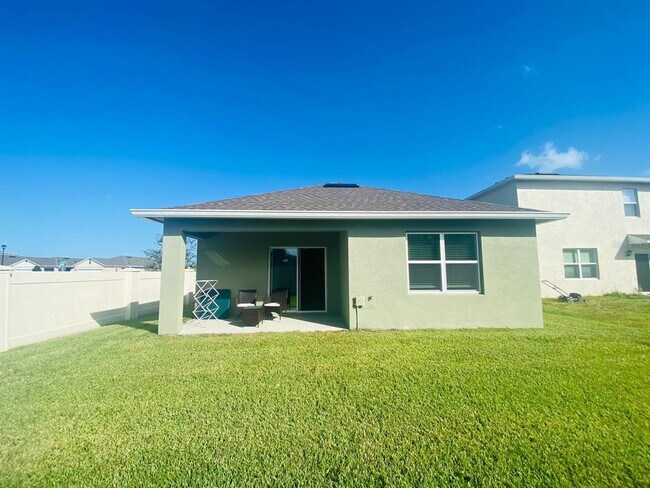 Building Photo - 2057 Twin Flower Ln