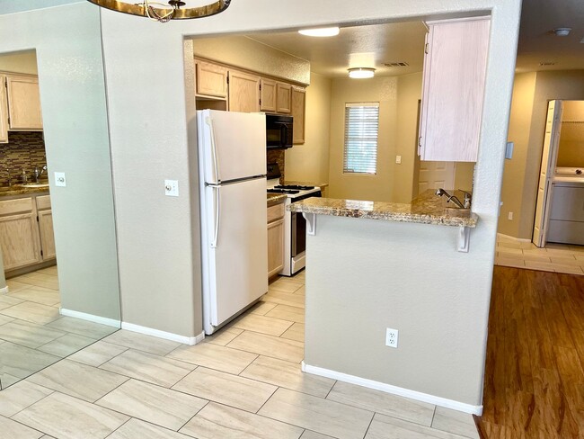 Building Photo - Hidden Gem in Gated Community - Summerlin