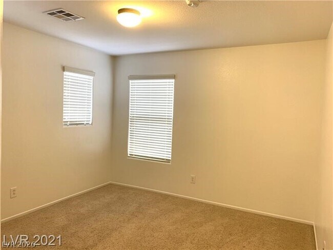 Building Photo - 11759 Fern Creek Ln