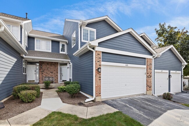 Building Photo - 615 W Parkside Dr