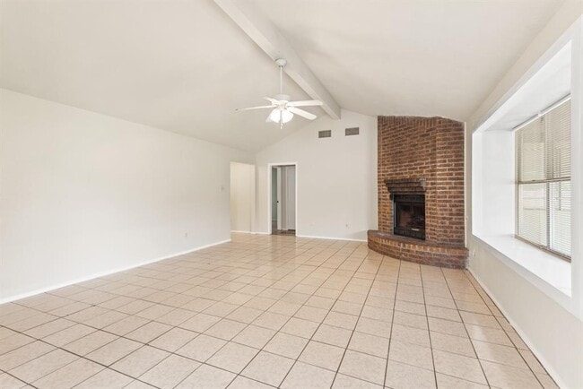 Building Photo - 2602 Orion Dr
