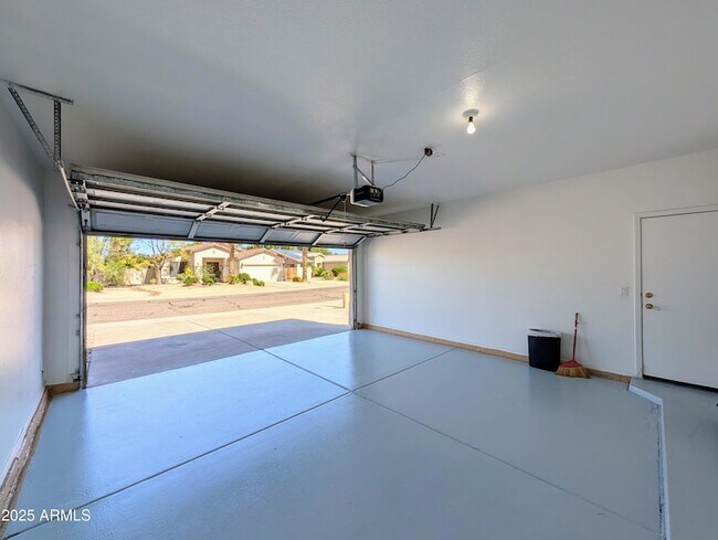 Building Photo - 3028 N 109th Ave