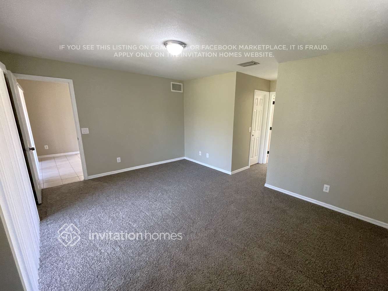 Building Photo - 1475 Paxton Terrace