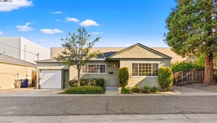 Building Photo - 20852 Baker Rd