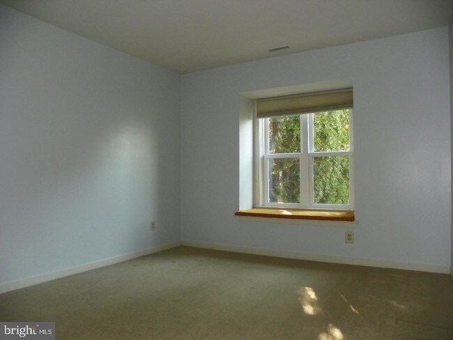 Building Photo - 5407 Lister Ct
