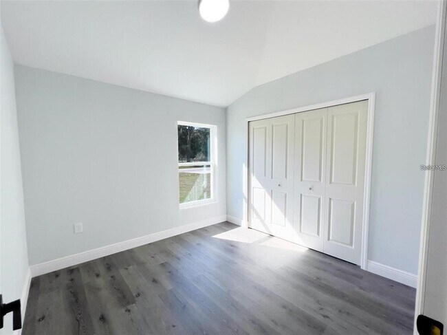 Building Photo - 5990 NW 6th Pl
