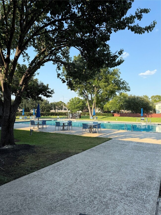 Building Photo - 6338 Big Oak Canyon Dr