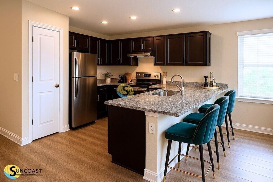 Building Photo - 6467 Sweetbay Ln