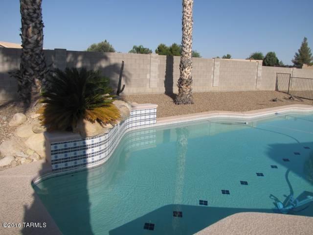 Building Photo - 7960 S Carbury Way