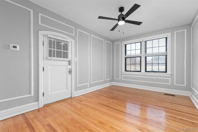 Building Photo - 6216 Northwood Ave