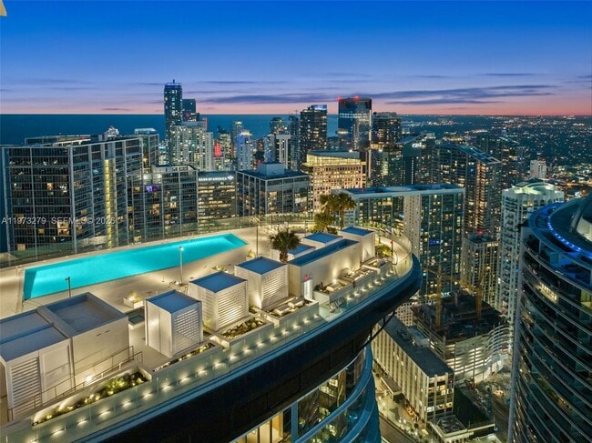 Building Photo - 300 Biscayne Blvd Way