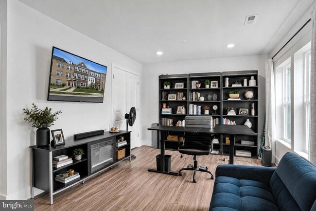 Building Photo - 2764 Bridgewater Dr